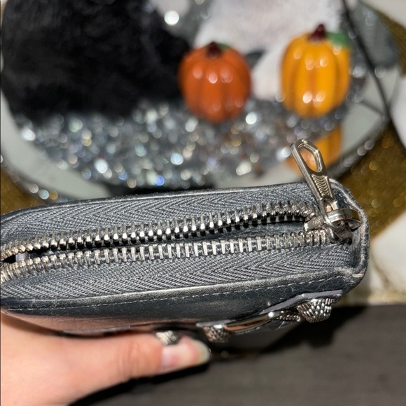 Balenciaga Black Leather Wallet - Picture 9 of 9